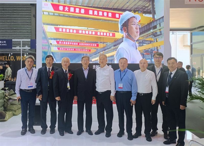吸睛無數(shù)！衛(wèi)華集團榮耀綻放2023中國（上海）國際重型機械裝備展